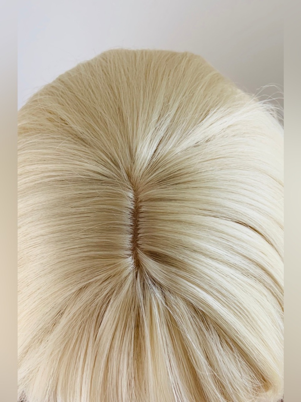 Pretty “Put On & Go” Blonde Synthetic Wig w Bangs for Events💛NO FURTHER DISCOUNT - Picture 2 of 5